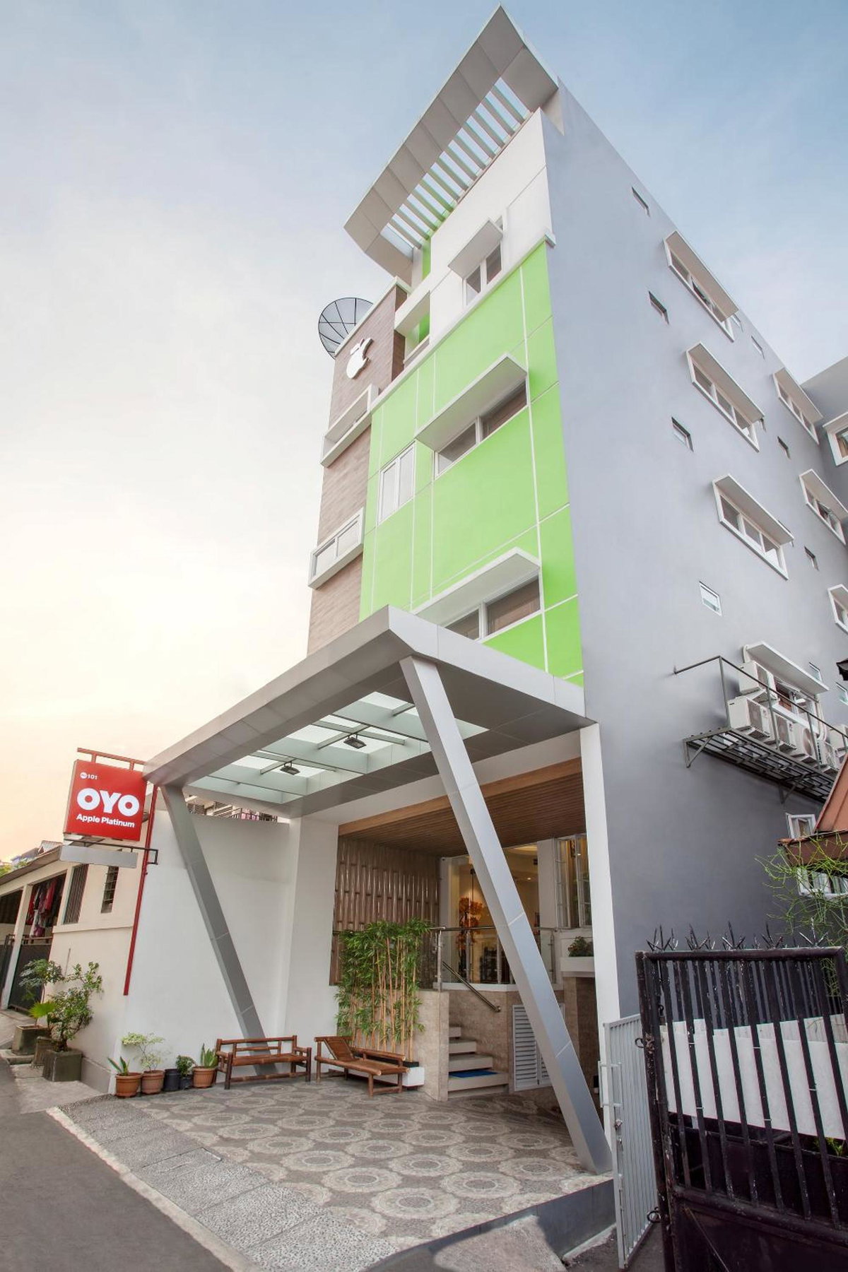 Hotel · Flagship 101 Apple Platinum, Yakarta