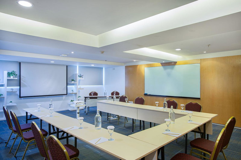 1O1 URBAN Jakarta Kelapa Gading, Джакарта, Индонезия
