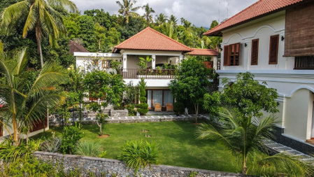 Villa Mata Hari, Panji, Indonesia