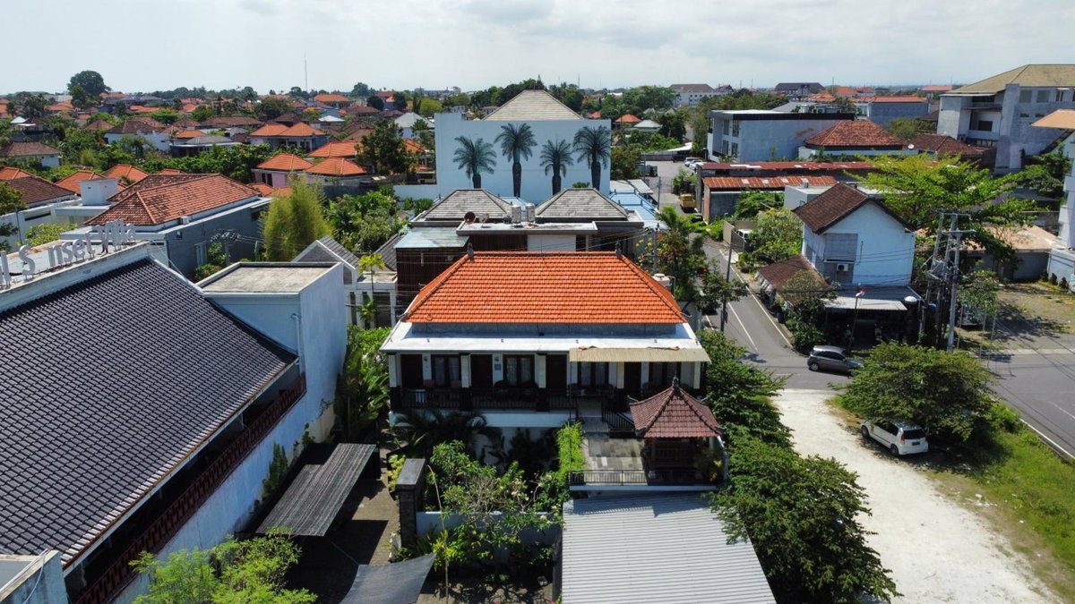Dikubu Belong Seminyak, Indonesia