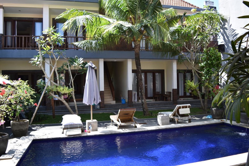 Dabumito Guest House, Canggu, Indonesia