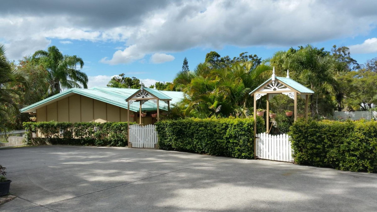 Hotel · Hilltop Hideaway, Ninderry