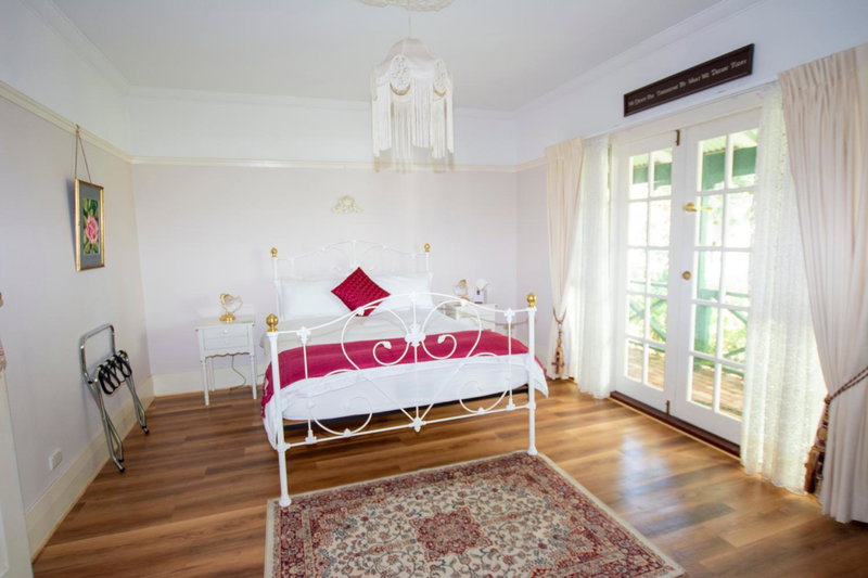 Rosebridge House Bed & Breakfast Adult Retreat, Gooseberry Hill, Australia