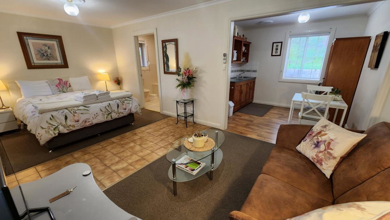 Riesling Trail & Clare Valley Cottages, Clare, Australia