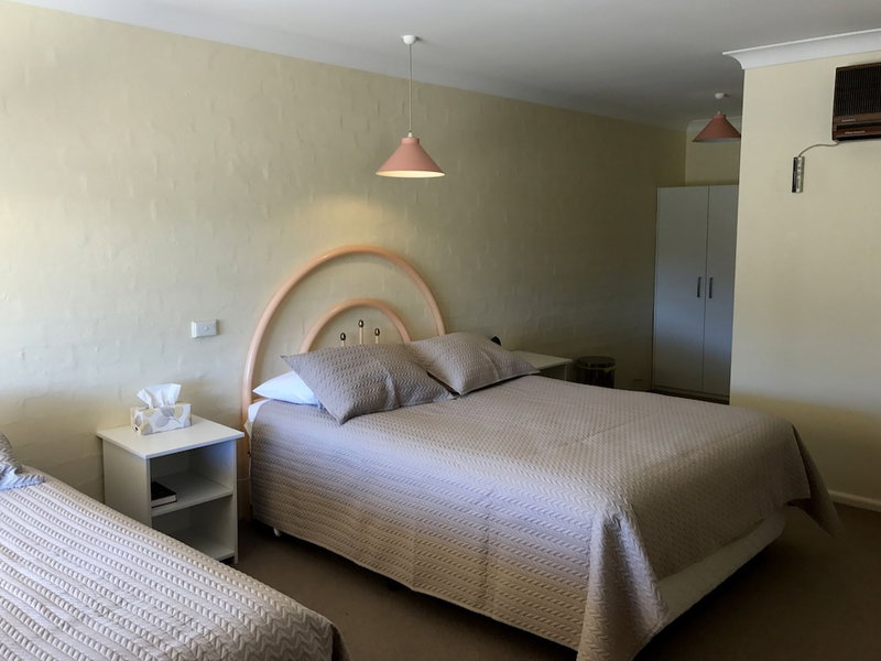 Motel Royal Tara, Binalong, Australia