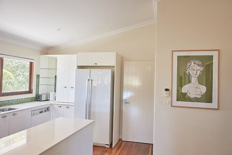 Away Guesthouse- Away on Shirley Lane, Byron Bay, Australia