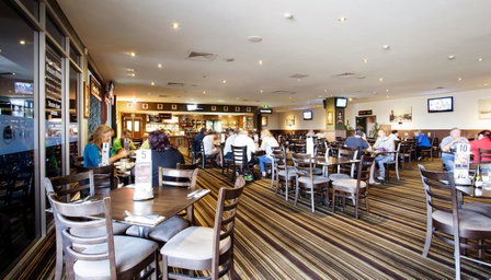 Nightcap at Dalrymple Hotel, Townsville, Australia