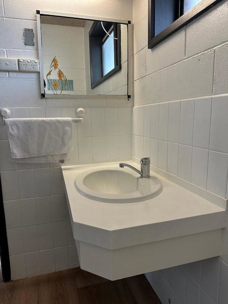 The Reserve Hotel, Sale, Australia