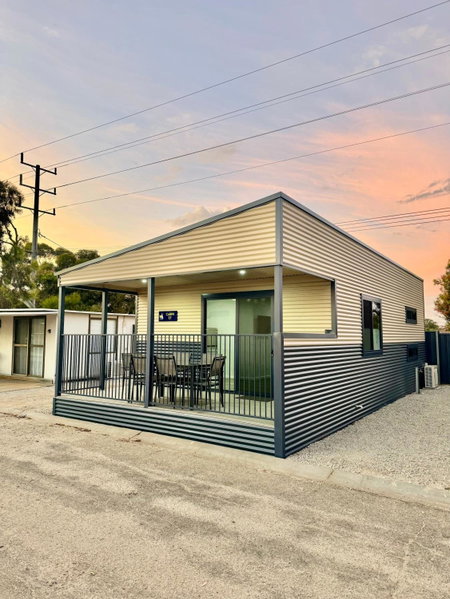 Lake Boga Caravan Park, Lake Boga, Australia