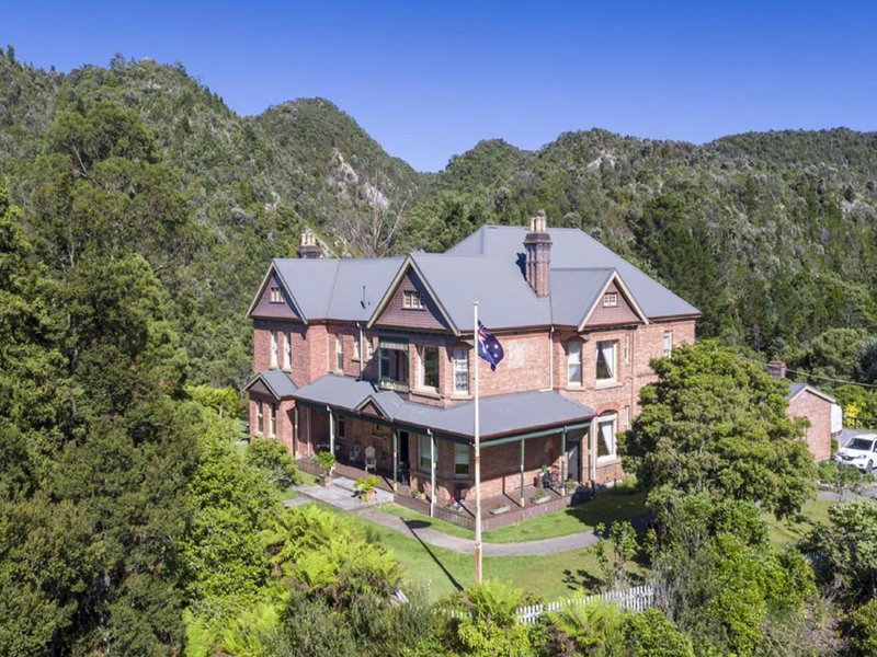 Penghana Bed and Breakfast, Queenstown, Australia
