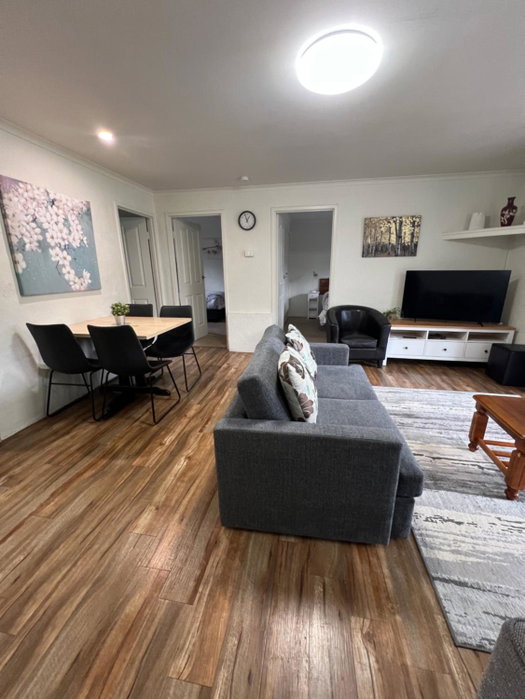 Willow Dene Holiday Apartments, Bright, Australia
