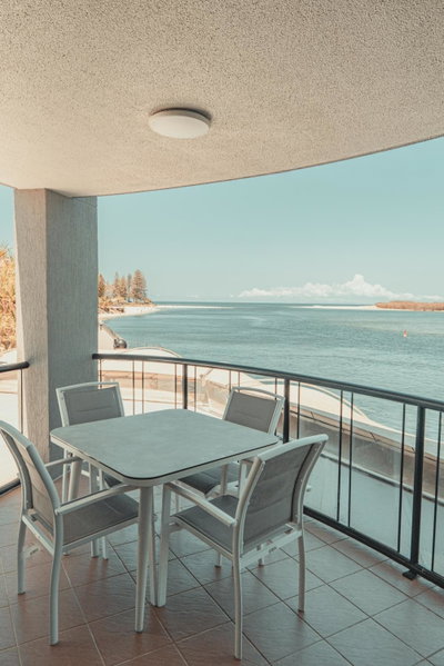 La Promenade Absolute Waterfront Apartments, Caloundra, Австралия