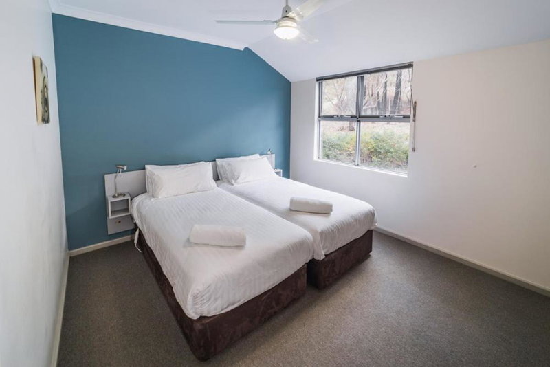 Cosy Corner Sea View Apartments, Torbay, Australia