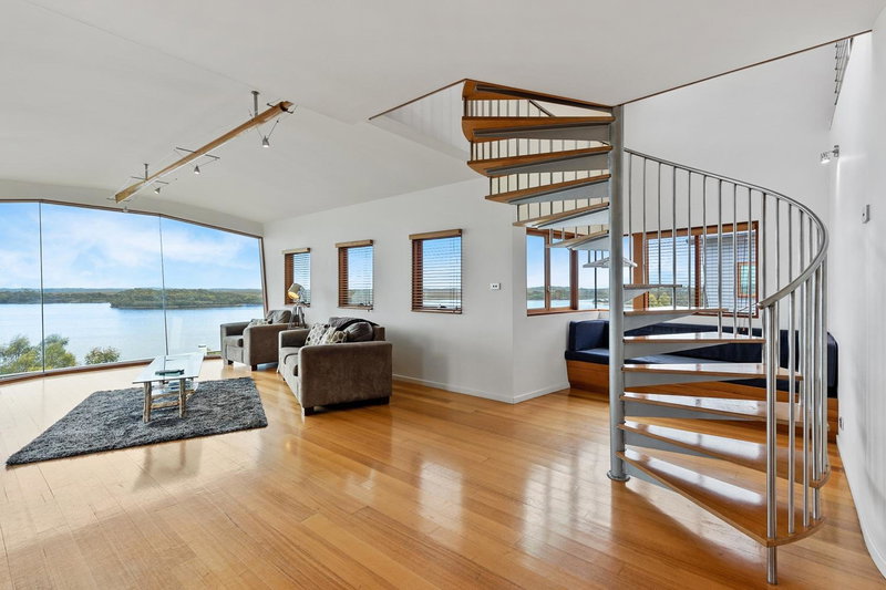 Wheelhouse Apartments, Strahan, Australia