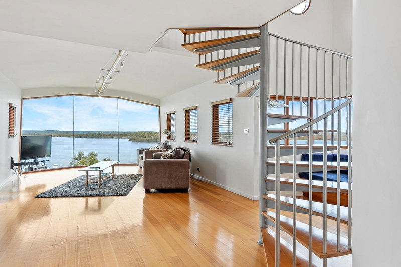 Wheelhouse Apartments, Strahan, Australia