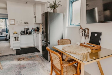 Edge17 Waterfront Apartment, and Edge17 Cottage with Garden View - Port Fairy, Port Fairy, Австралия