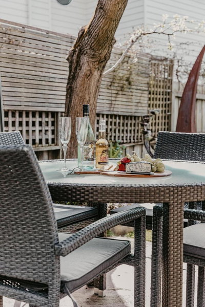 Edge17 Waterfront Apartment, and Edge17 Cottage with Garden View - Port Fairy, Port Fairy, Австралия