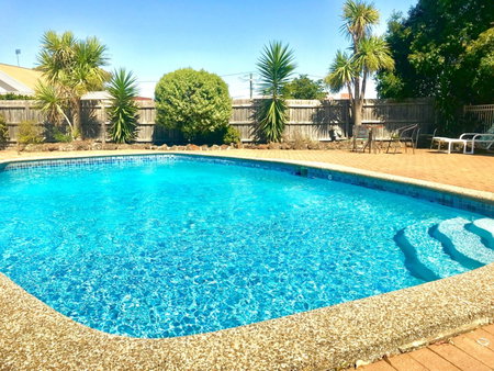 Burwood East Motel, Burwood, Australia