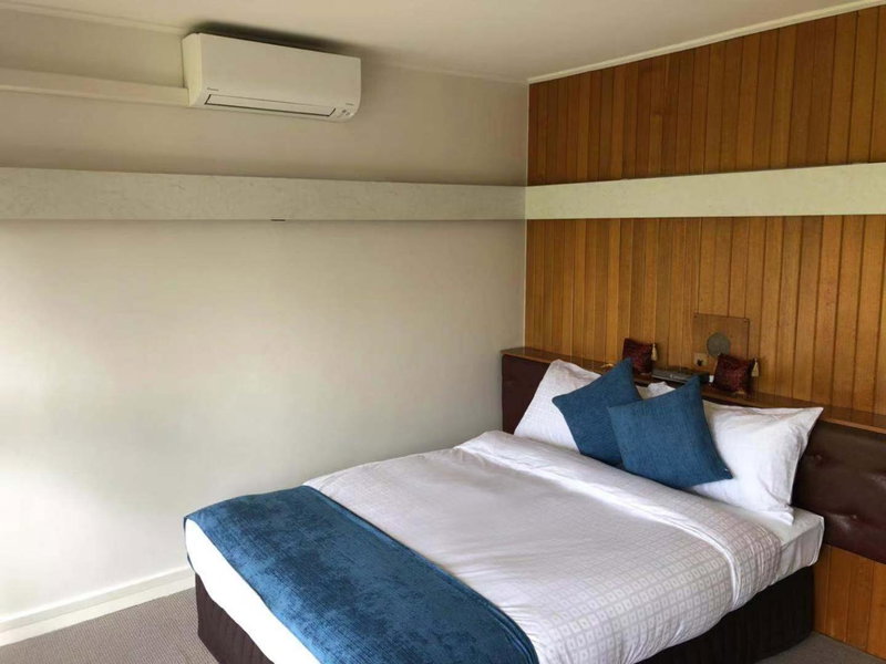 Aston Suites - Sale, Sale, Australia