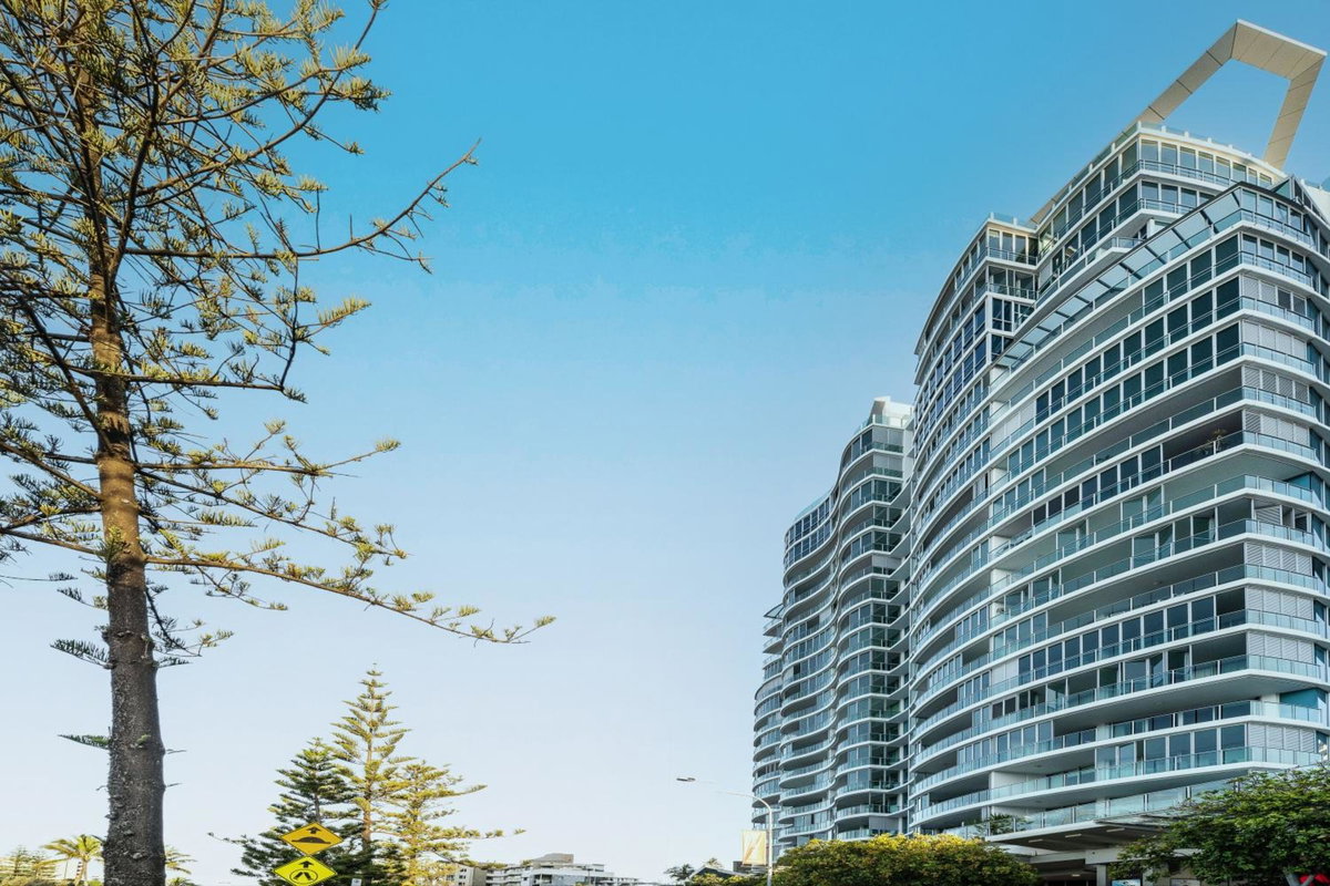 Hotel · Reflection on the Sea, Gold Coast