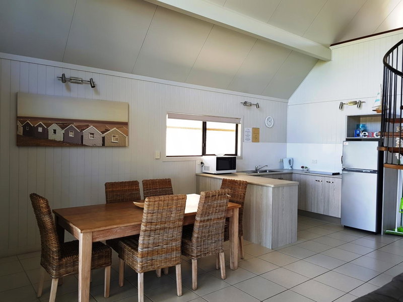 Cardwell Beachcomber Motel & Tourist Park, Cardwell, Australia