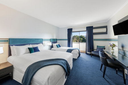Ramada by Wyndham Diplomat Canberra, Canberra, Австралия