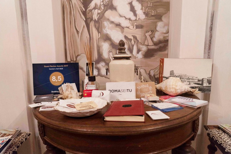 Dante's Hell B&B, Rome, Italia