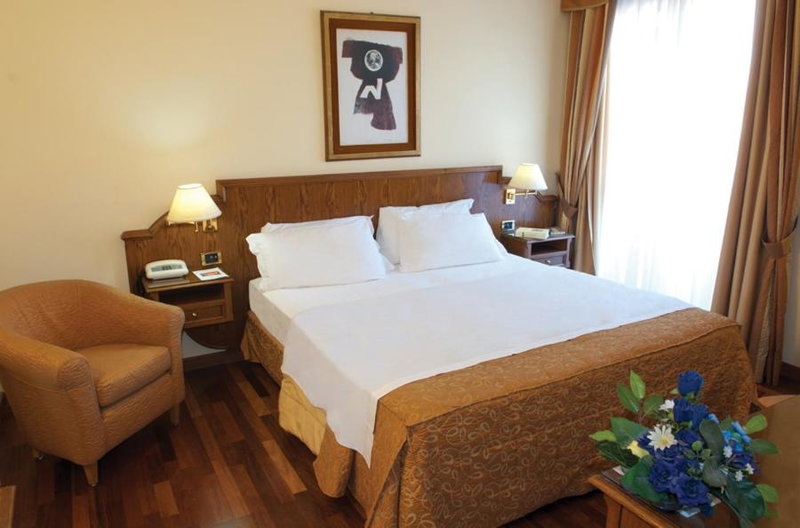 LVG Hotel Collection - La Bussola, Novara, Italy