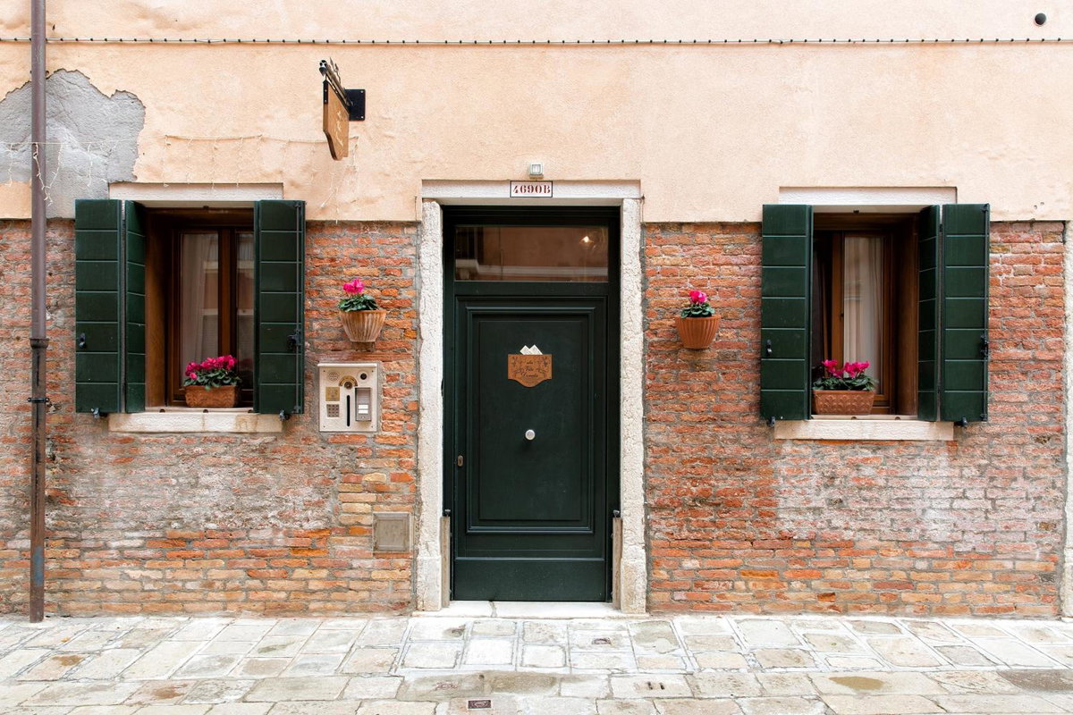 Hotel · Alla Vite Dorata, Venice
