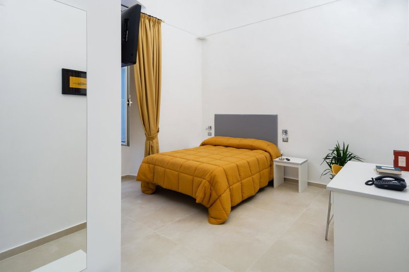 Il Tesoro Smart Suite & SPA, Naples, Italia