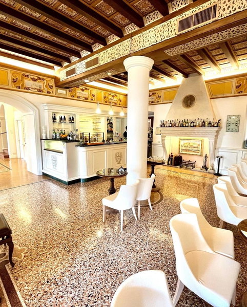Albergo Gardesana, Torri del Benaco, Italie