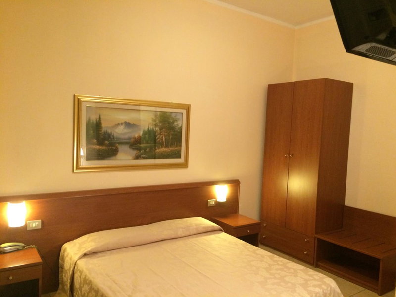 Hotel Paradiso, Milan, Italia