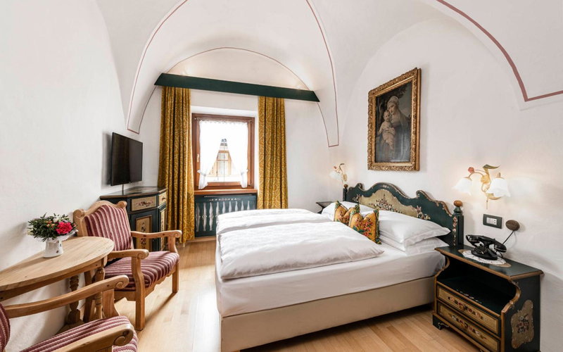 Hotel Cavallino D'Oro Bed&Breakfast, Castelrotto, Italy