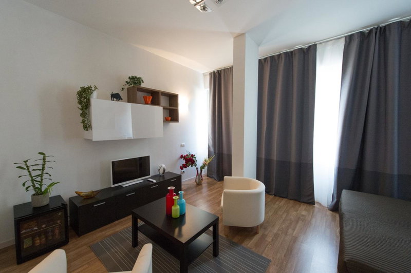 Residenza Cenisio, Milan, Italia