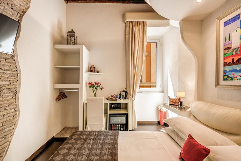 Piazza di Spagna Comfort Rooms, Rome, Италия
