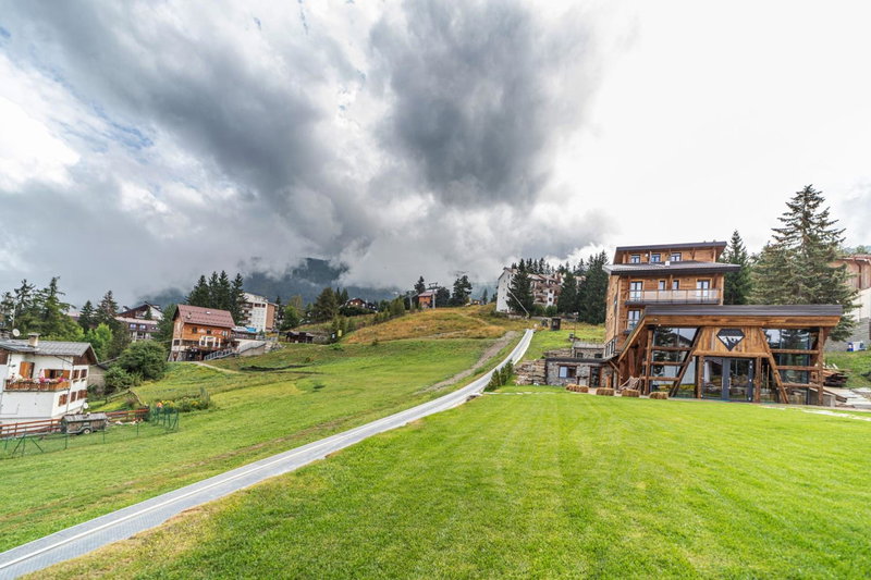 Avalanche - Alpine Boutique Hotel, Sauze dʼOulx, Italy