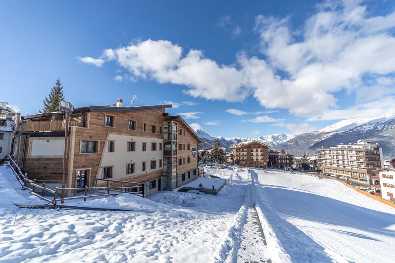 Avalanche - Alpine Boutique Hotel, Sauze dʼOulx, Italy