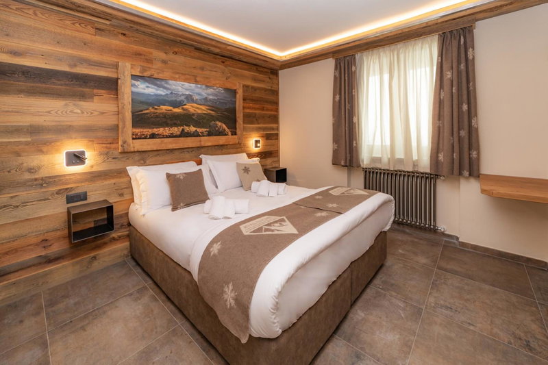 Avalanche - Alpine Boutique Hotel, Sauze dʼOulx, Italy