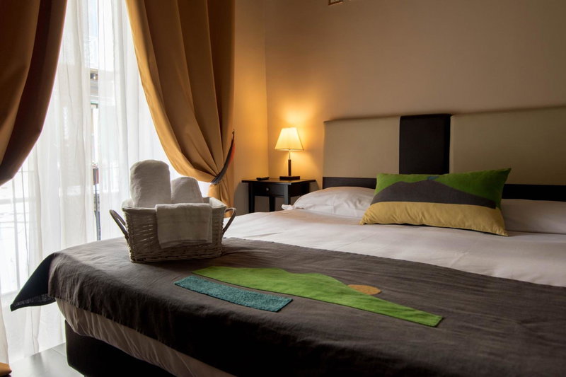 Hotel Plebiscito Aparthotel, Naples, Italia