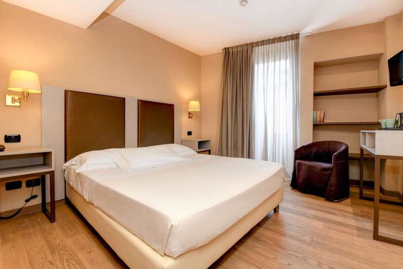 Hotel Tripoli, Desenzano del Garda, Italien