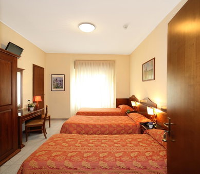 Hotel Pavone, Milan, Италия