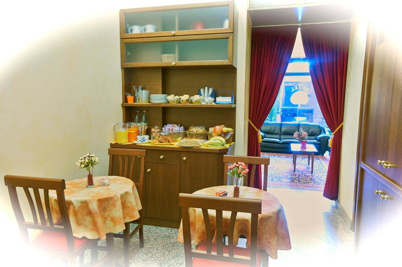 Hotel Pavone, Milan, Италия