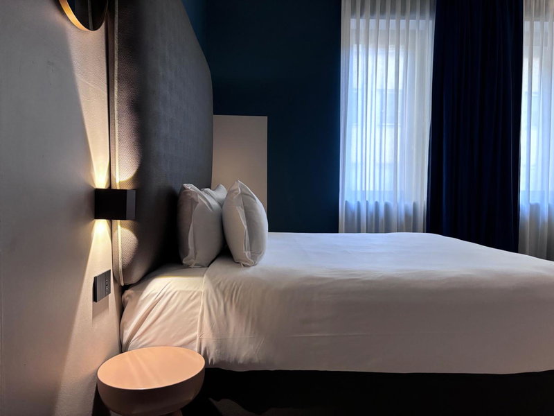 AV Hotel Milano, Milan, Италия