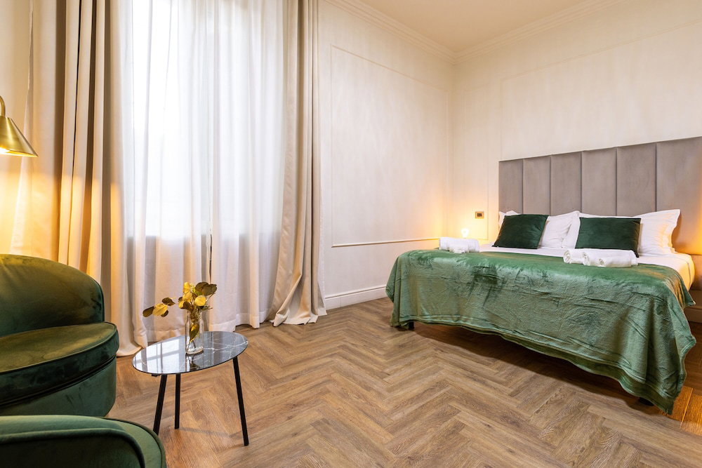 Hôtel · Les Chambres d' Or, Rome