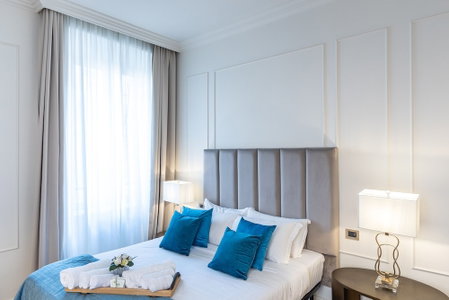 Les Chambres d' Or, Rome, Italia