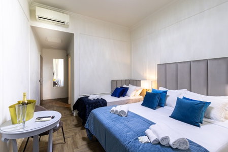 Les Chambres d' Or, Rome, Italia