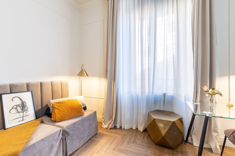 Les Chambres d' Or, Rome, Italia