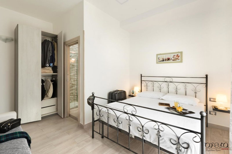 Opera Home Principe Umberto, Naples, Italie