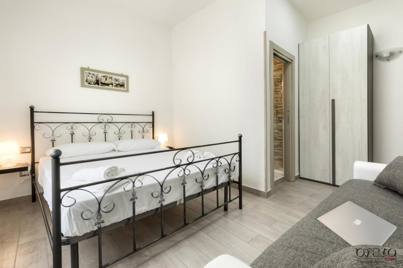 Opera Home Principe Umberto, Naples, Italie