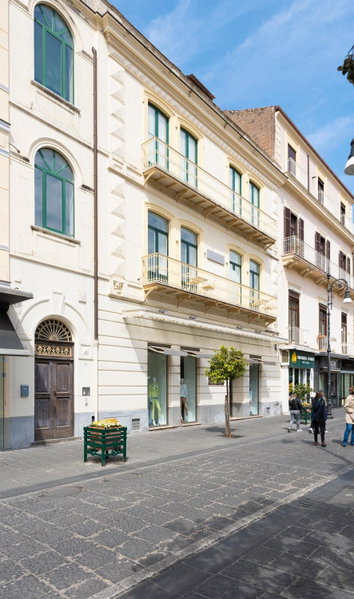 Duomo Guest House - Stay in Sorrento, Sorrento, Италия